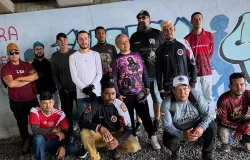 Motoboys de Cuiab� param e exigem taxa m�nima de R$ 10 por entrega