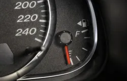 Gasolina com mais etanol come�a a valer hoje; veja o que muda