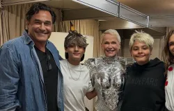 Luciano Szafir curte show de Xuxa com os filhos e chama de 'sensacional'