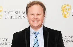 A vida de Justin Fletcher, o Mr. Tumble: do sucesso infantil ao amor com a colega de elenco