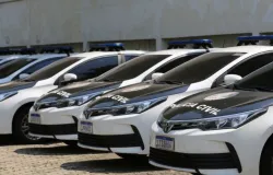 Pol�cia faz opera��o contra o Comando Vermelho na zona Norte do Rio