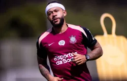 Memphis Depay: negocia��o com Corinthians trava por novas condi��es