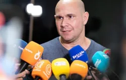 20 prefeitos do PL amea�am sair do partido em Mato Grosso ap�s alian�a com MDB