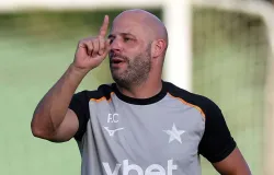 Botafogo busca zagueiro experiente para fechar janela de transfer�ncias