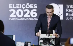TRE-RJ abre urna eletr�nica para o p�blico e garante seguran�a do voto