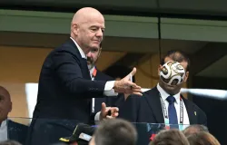 Presidente da FIFA � acusado de chantagem em nova pol�mica