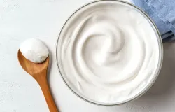 Iogurte natural pode ajudar a retardar o envelhecimento, diz estudo