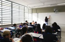 Alunos do 1� ao 5� ano ganham ajuda digital para estudar em casa