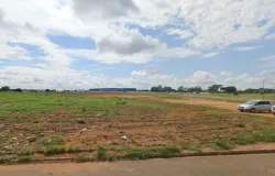 Prefeitura notifica donos de terrenos e cal�adas irregulares; multas chegam a R$ 13,5 mil