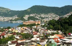 Ventos fortes de at� 110 km/h fazem Paraty e Angra dos Reis suspenderem aulas