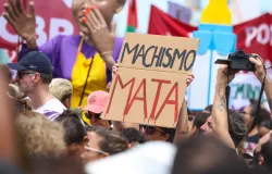 Sobrecarga em casa deixa mulheres mais vulner�veis � viol�ncia, dizem especialistas