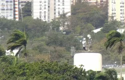 Ventos fortes no Rio: prefeitura e Estado recomendam antecipar o fim do expediente