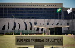 Juiz pode decidir na senten�a o valor da pens�o se o pai ficar desempregado, decide STJ