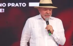 Lula elogia economia, exalta Haddad e chama Trump de 'amigo' em evento