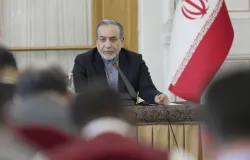Ir� diz que est� perto de acordo com Om� sobre o Estreito de Ormuz