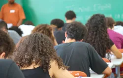 Vestibular 2027: Fuvest lan�a Guia de Carreiras para ajudar na escolha da profiss�o