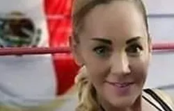Estrela do wrestling mexicano 'A Ca�adora' morre aos 48 anos ap�s infec��o pulmonar