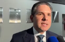 Presidente da C�mara apoia Lula e quer eleger o pai senador pela Para�ba