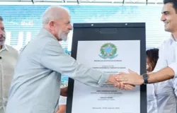 JHC desiste de disputar o governo de Alagoas e vai concorrer ao Senado ap�s conversa com Lula
