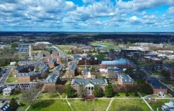 Tiroteio em universidade nos EUA deixa feridos e campus em lockdown