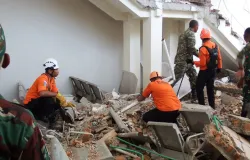 Novo terremoto de magnitude 6,9 atinge a Indon�sia