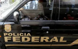 PF apreende avi�o de ex-banqueiro no Paraguai