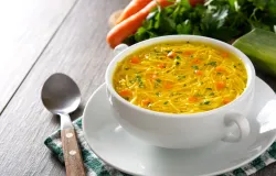 Sopa pode ser jantar? Veja o que diz a nutricionista e como montar um prato saud�vel