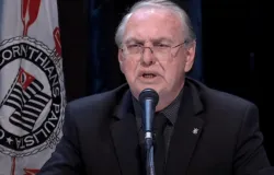 Ap�s amea�as, presidente do Corinthians confirma acordo com Memphis