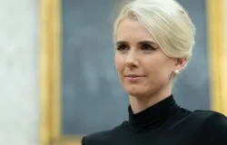 Quem � a assessora de Trump que viajou no porta-malas para acompanh�-lo?