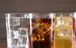 Tomar refrigerante todos os dias aumenta risco de c�ncer no est�mago