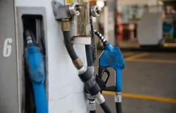 Governo prorroga subs�dio � gasolina at� 9 de setembro