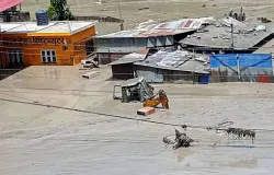 Enchente no Nepal deixa 384 turistas sumidos; 291 s�o estrangeiros
