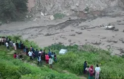 Deslizamento de lama na fronteira Nepal-Tibete deixa mortos e desaparecidos