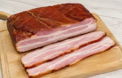 Bacon: a incr�vel hist�ria de como conservar carne virou cultura e tradi��o