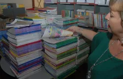 Escolas t�m at� 8 de setembro para escolher livros did�ticos para 2027