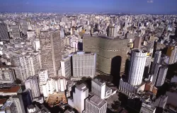 Previs�o do tempo para sexta-feira (28), em SP: sol entre poucas nuvens