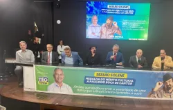 Paulinho Boca � homenageado por artistas na C�mara