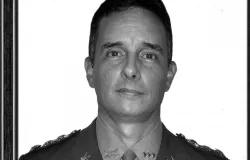Militar morre ap�s queda de parapente no mar de S�o Conrado: coronel � v�tima de acidente durante voo