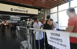 Minist�rio da Sa�de refor�a chamamento para vacina contra o sarampo