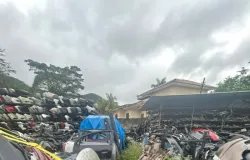 Homem � preso em Niter�i por esconder 800 pe�as de carros roubados e sem nota