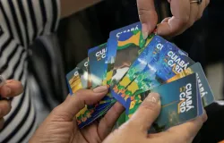 Estudantes de Cuiab� ganham passe livre ilimitado no �nibus a partir de setembro
