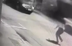 Jovem de 15 anos salva-se de sequestro saltando de carro em movimento