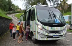 Feijoada do Amor arrecada verba para �nibus que leva crian�as com c�ncer em tratamento