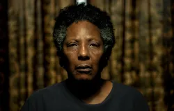 Filme brasileiro que briga por vaga no Oscar estreia no Canad� com choro e emo��o
