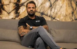 Doa��o gigante e carros luxuosos exp�em redes suspeitas de cunhado de banqueiro do Master