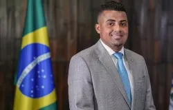 Bandidos compraram arma de ex-deputado para derrubar drones da pol�cia no Rio