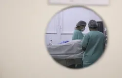 C�ncer de pele pode surgir nos olhos e �rg�os internos