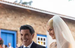 Ana Hickmann e Edu Guedes casam-se em cerim�nia religiosa em fazenda