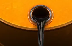 Petroleo cai quase 2% em dia de ataques entre Arabia Saudita e Houthis