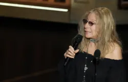 Barbra Streisand critica Trump por tentar mudar nome do Kennedy Center